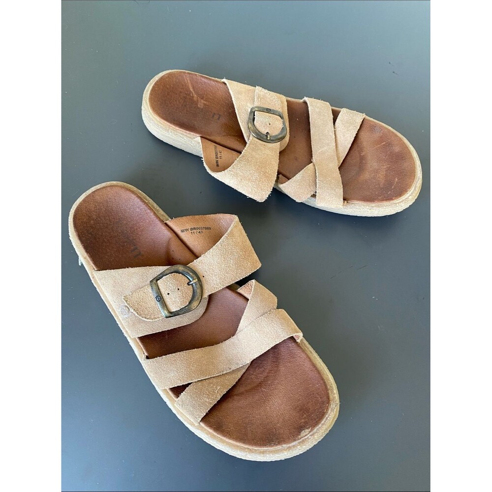 Born Caite Sandal Tan Suede Men’s 11 Buckle Vacation Adventure Beach Casual